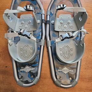 Kids L.L.Bean Snowshoes with Adjustable Straps 19
